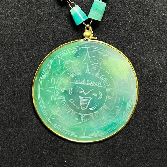 Vintage Inca Carved Sun God Cave Onyx And Gold Tone Hand Wired Necklace (3574) - Picture 2 of 7